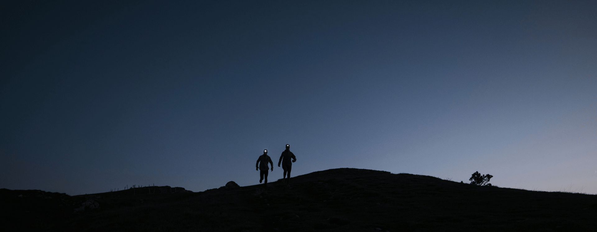 Trail Running im Herbst: Welche Features sollte eine moderne Wetterschutzjacke haben?