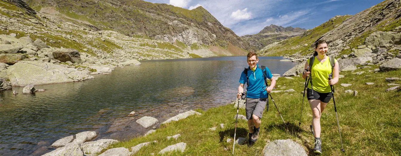 3 eindrucksvolle Wanderwege im Südtiroler Gartendorf Algund - Italien