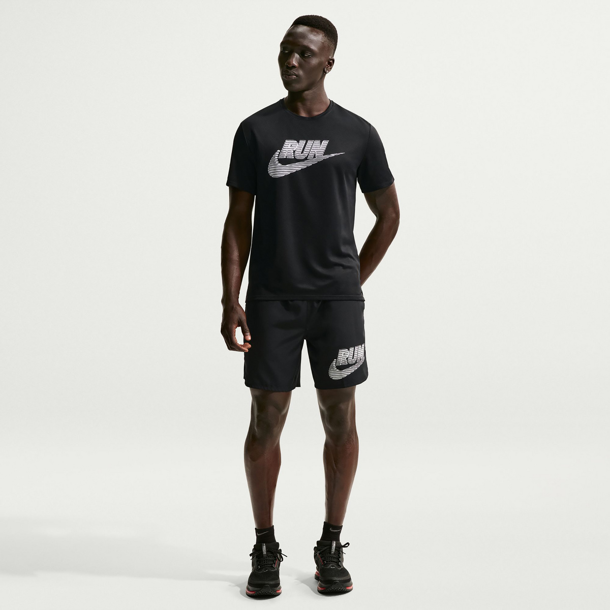 Nike Herren Miler Run Energy T-Shirt
