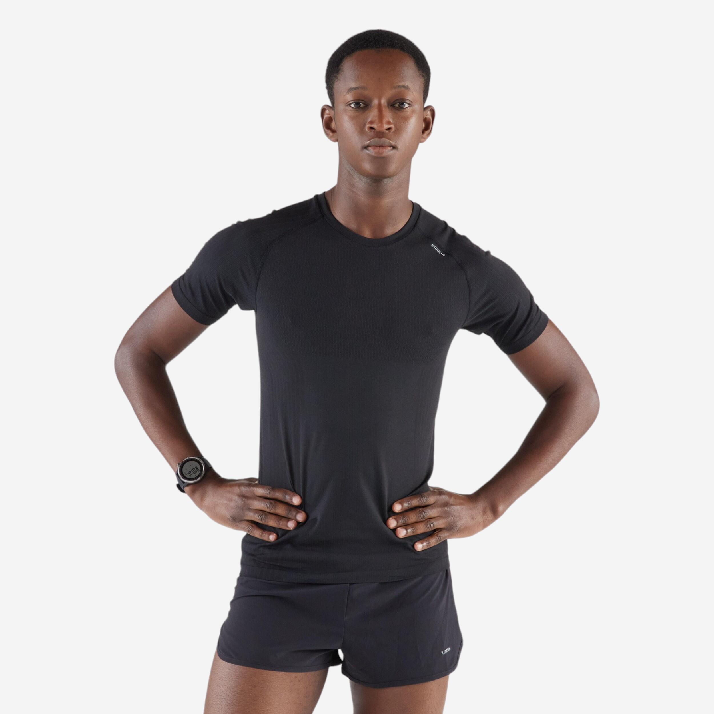Laufshirt kurzarm nahtlos - 500 Komfort Slim schwarz