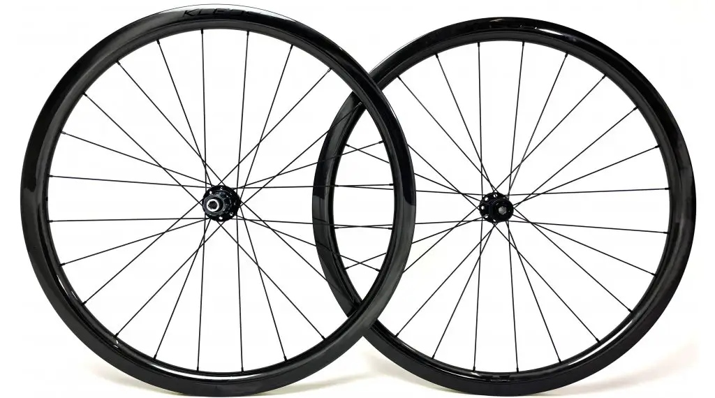Miche Kleos 36 Carbon 28" Laufradsatz Shimano HG-Freilauf
