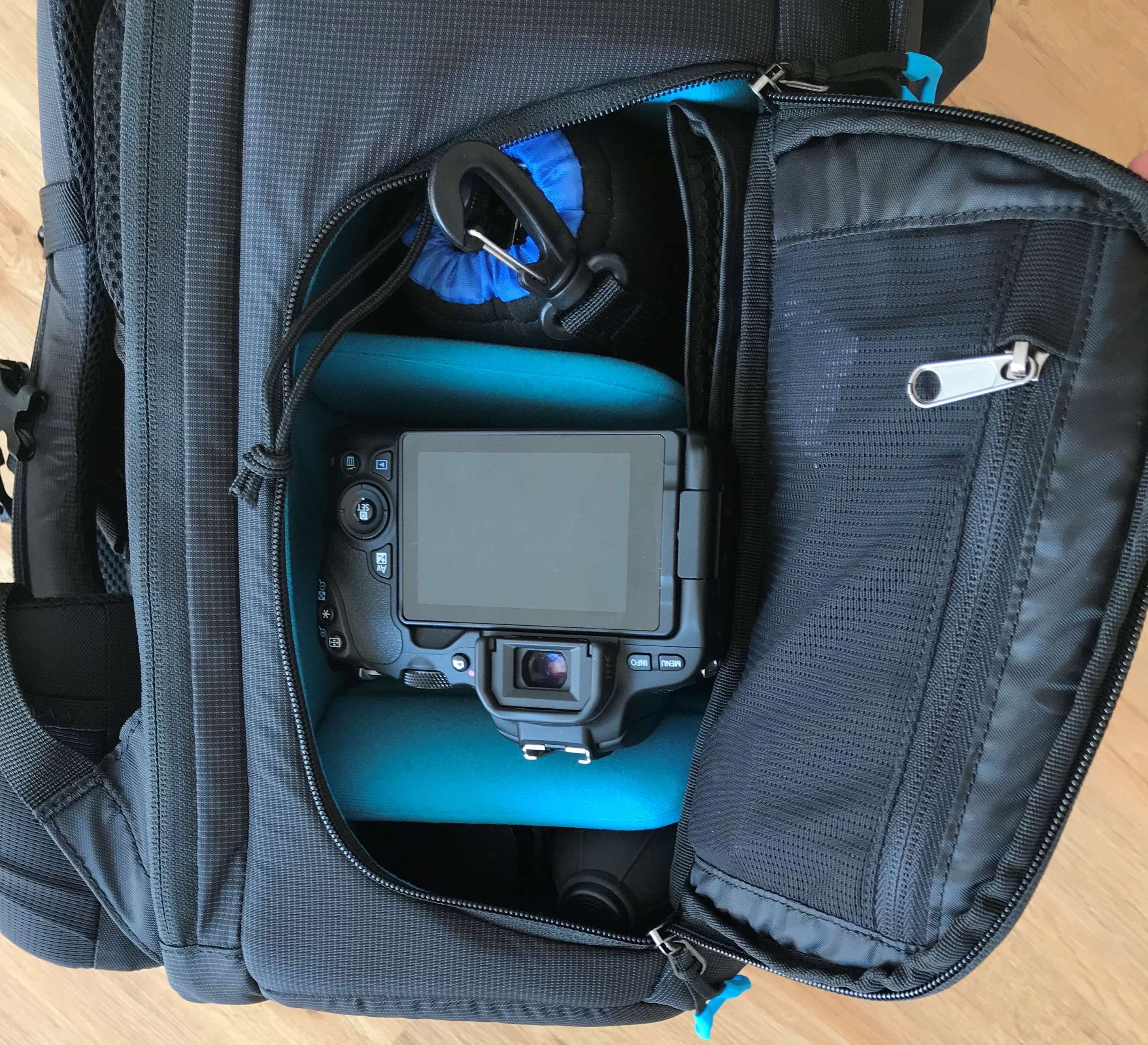 Thule Aspect DSLR Bag