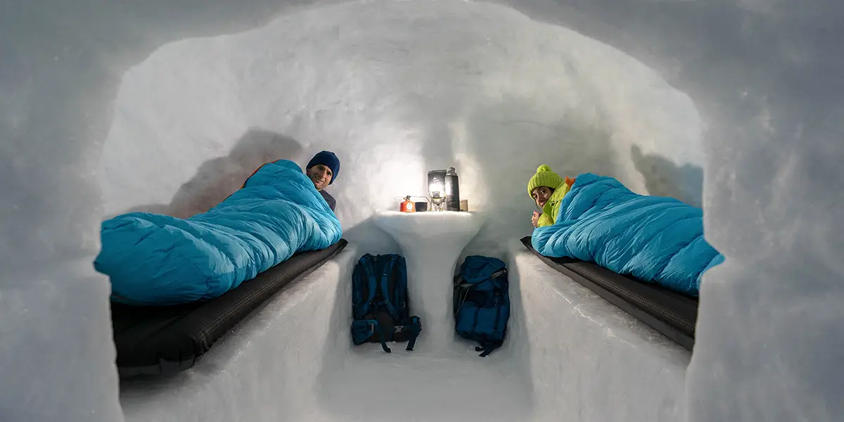 03_Wenn du im Winter direkt auf dem Schnee übernachtest solltest du auf einen hohen R-Wert deiner Isomatte achten_Exped_Thomas Oschwald