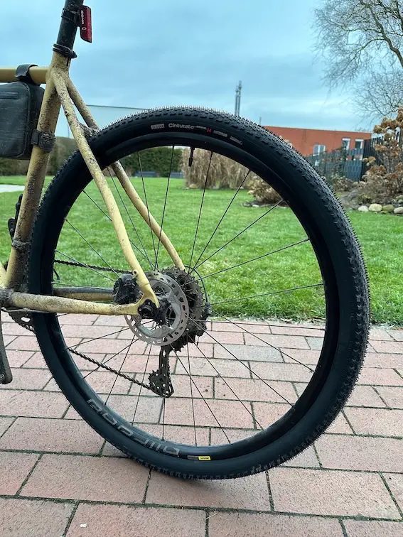 OUTSIDEstories Test: PIRELLI Cinturato Gravel H