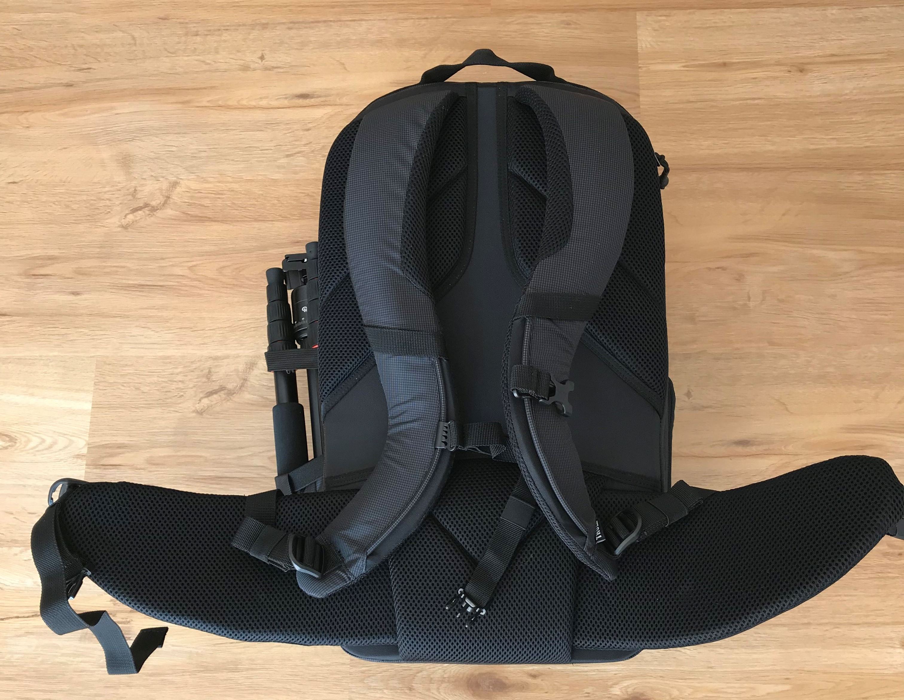 Thule Aspect DSLR Bag