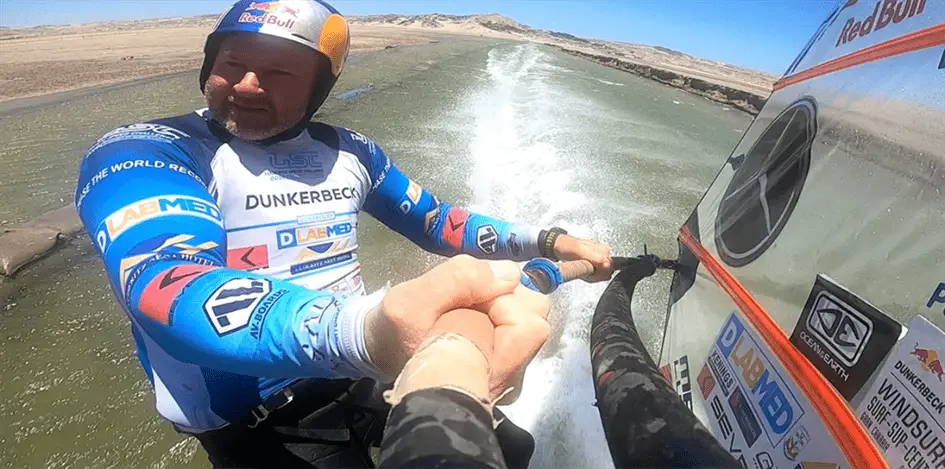 OCEAN FILM TOUR 2024 - OUTSIDEstories