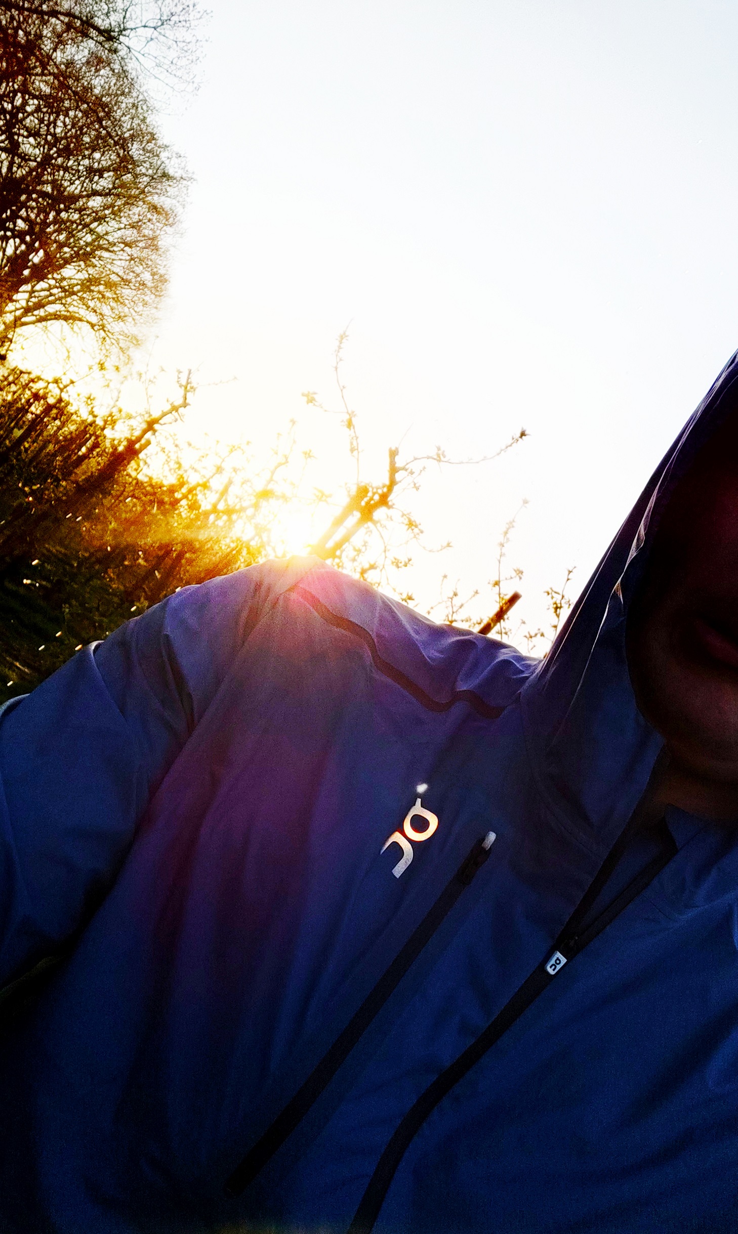 ​Reflektierendes Firmenlogo