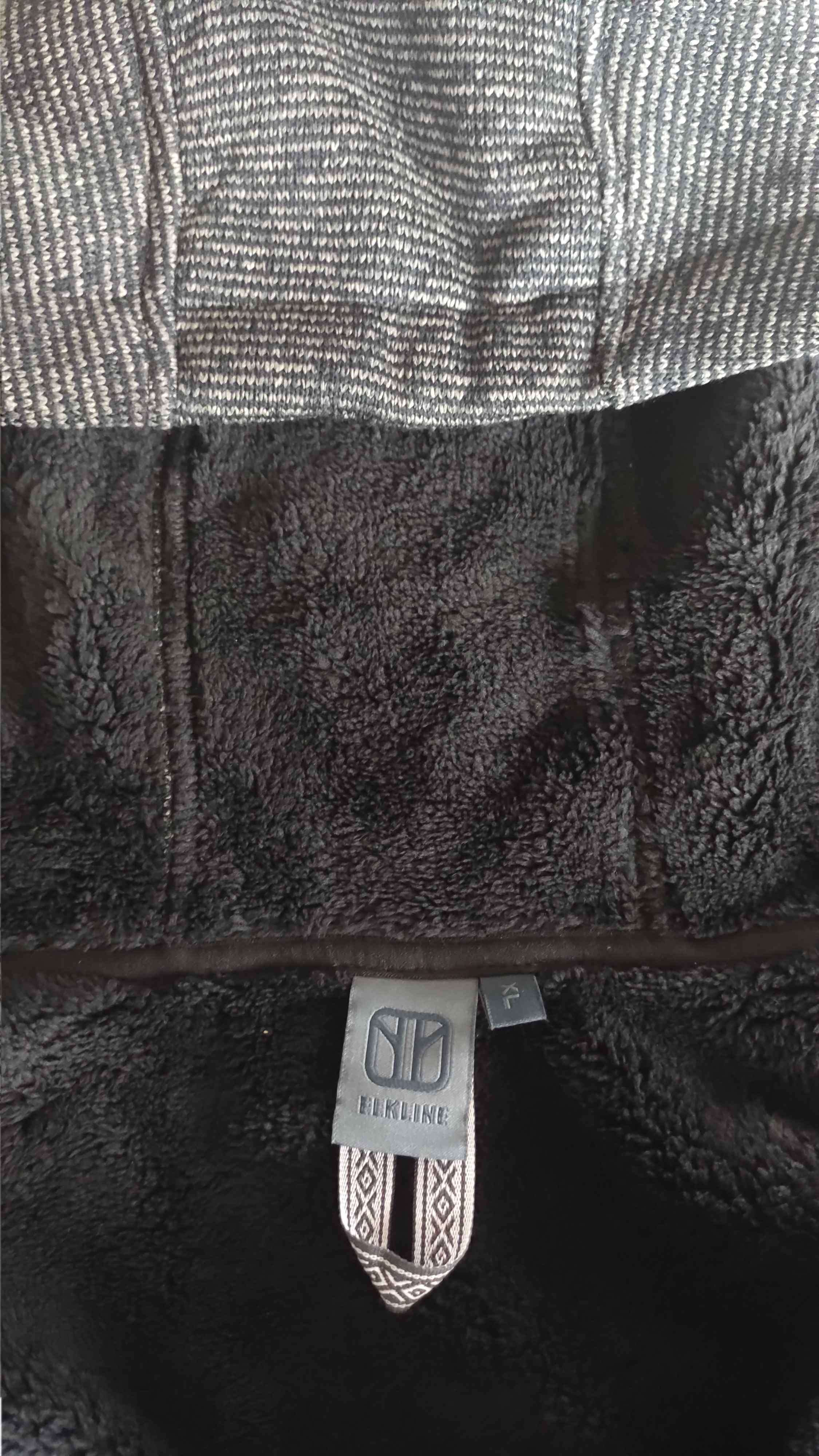 Kuschelig warmes Strickfleece als innere Schicht