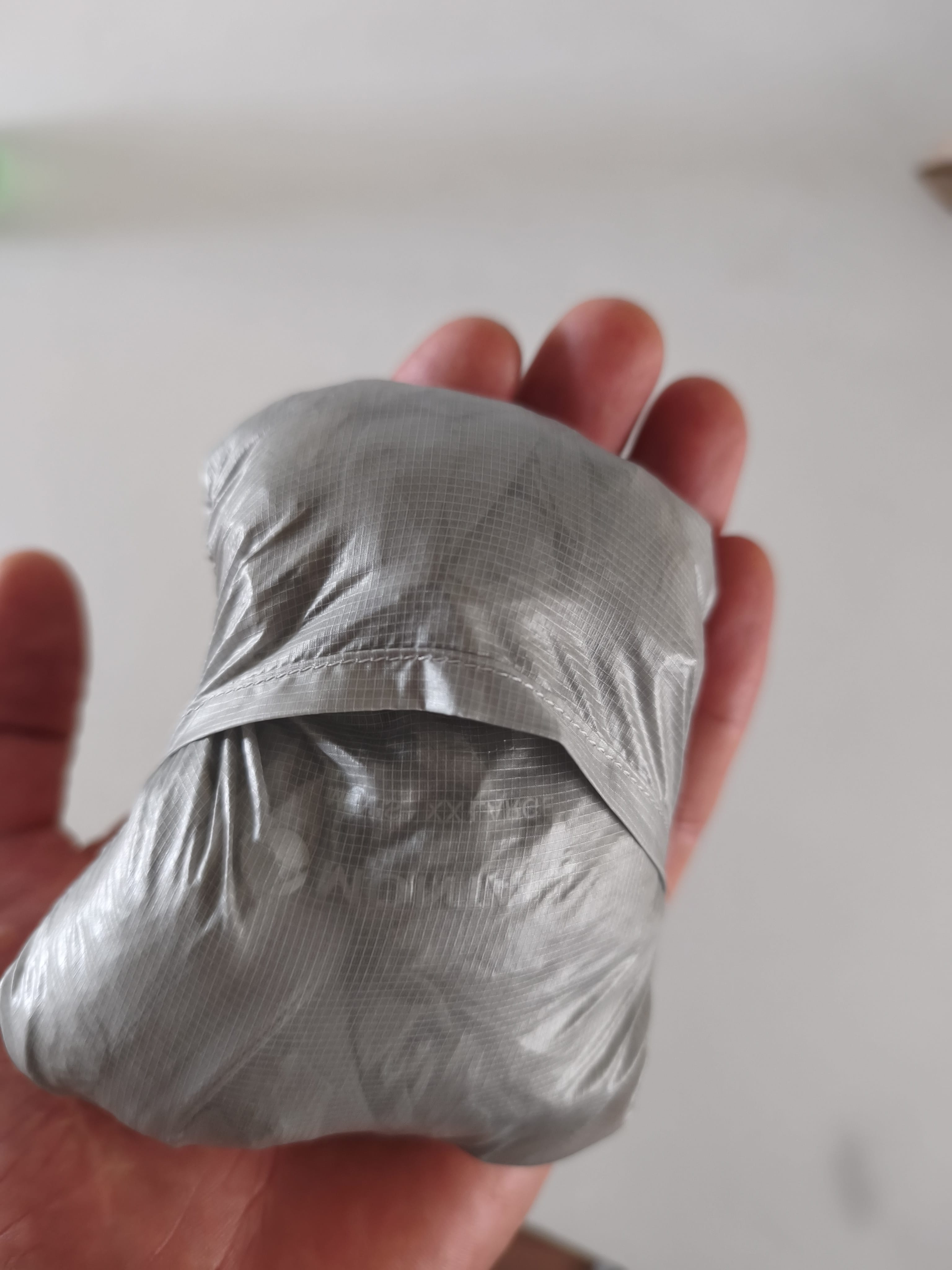 Der kompetente OUTSIDEstories-Test: DMontane Featherlite Nano Windproof Jacket