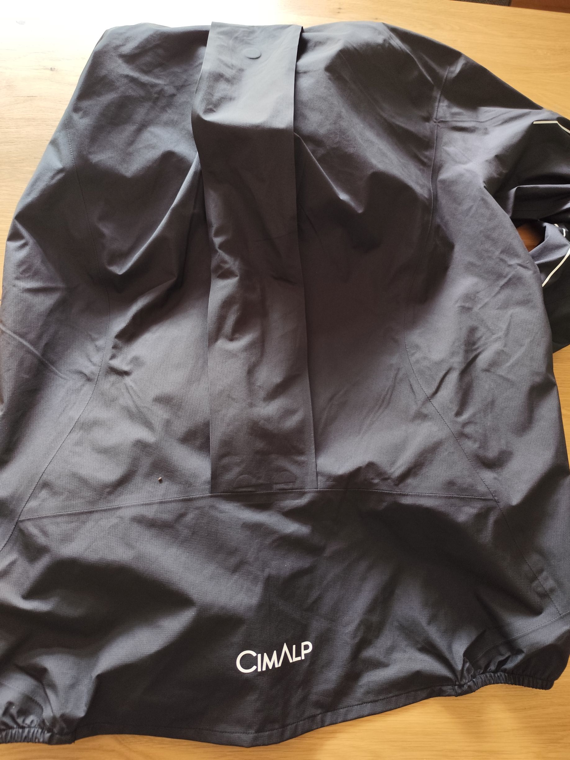 Der kompetente OUTSIDEstories-Test: Die Cimalp Storm Pro+ Trailrunningjacke