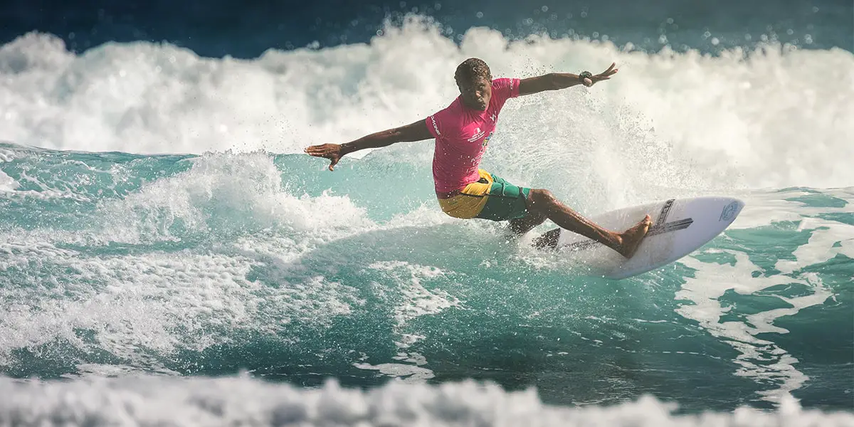 1_ outdooraktivitäten dominikanische republik  _surfen