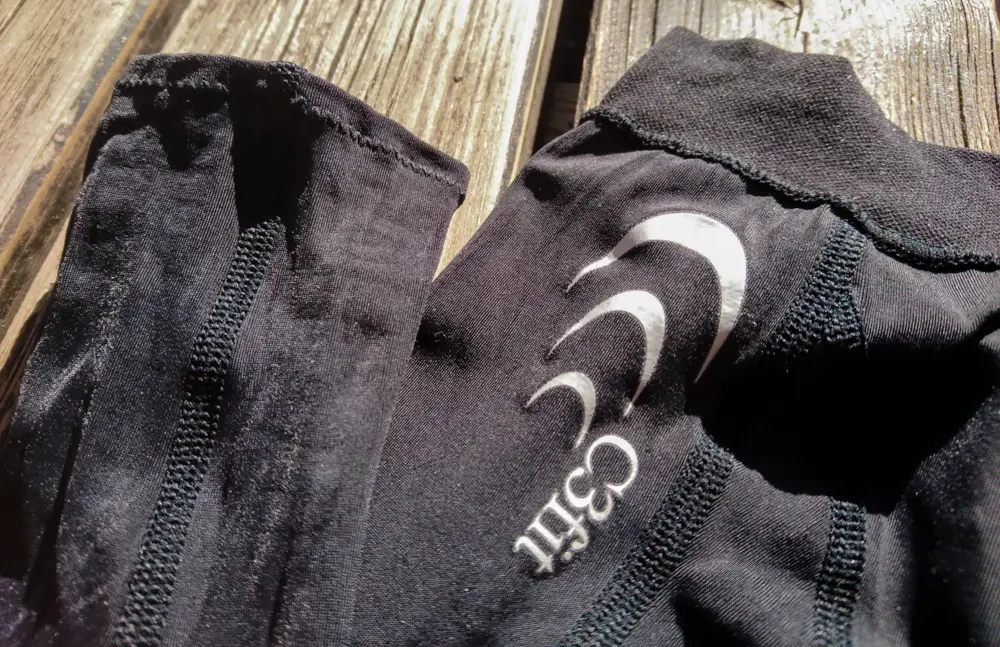 Sleeve Bund und Logo