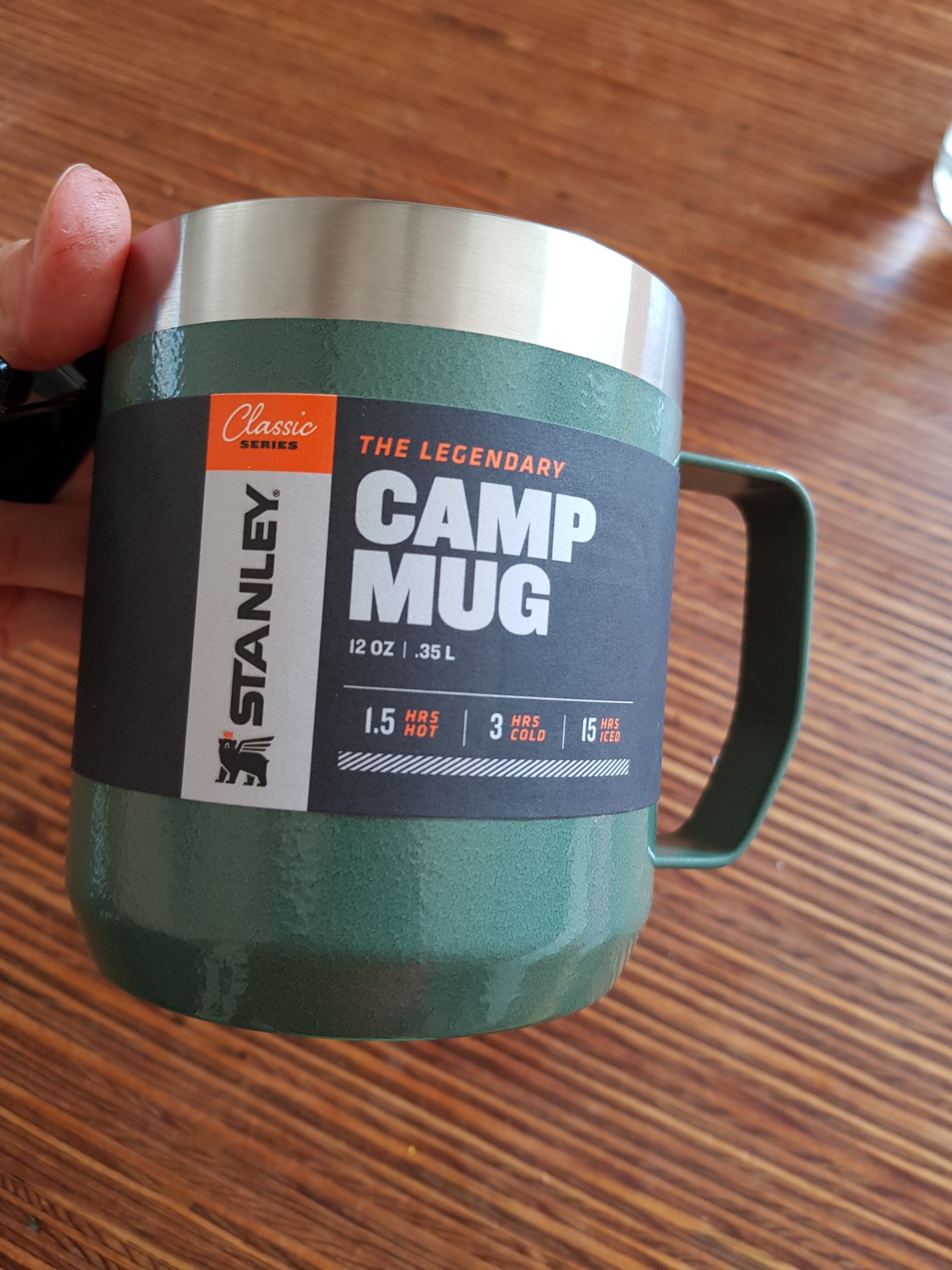 Tasse mit Etikett