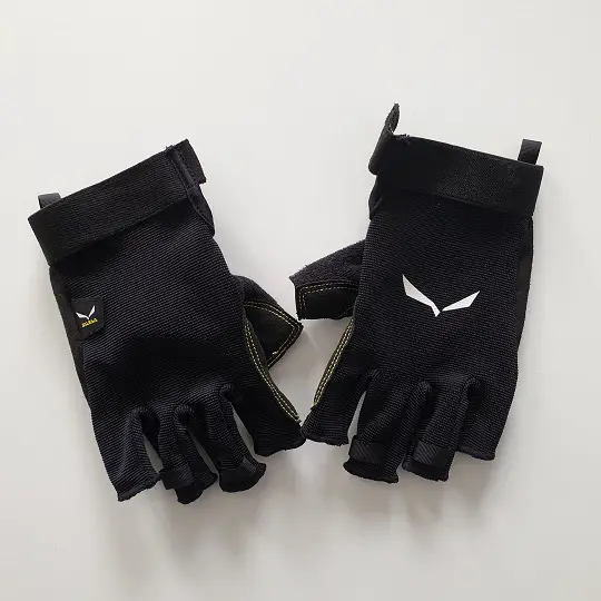 Ansicht Handschuhe vorne