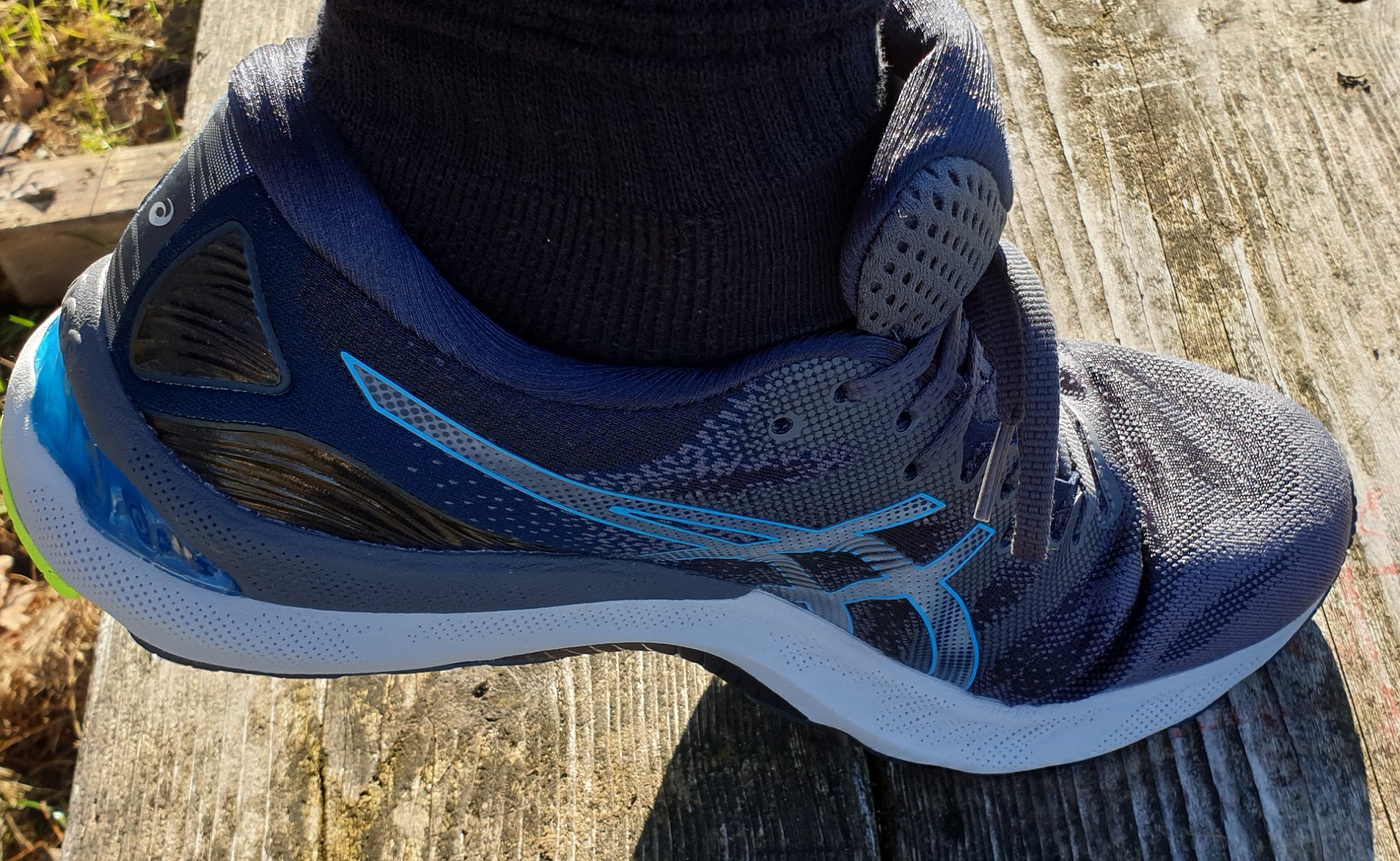 Gel Nimbus 23