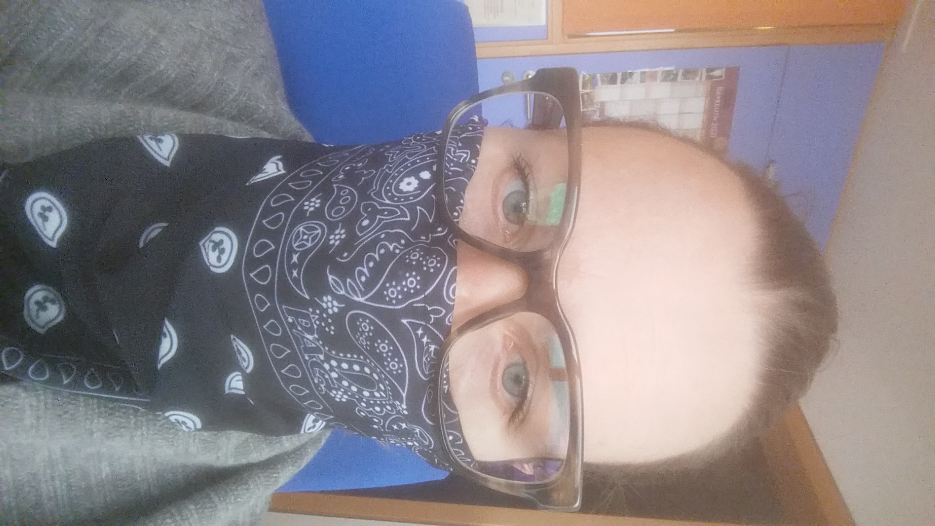 mit brille