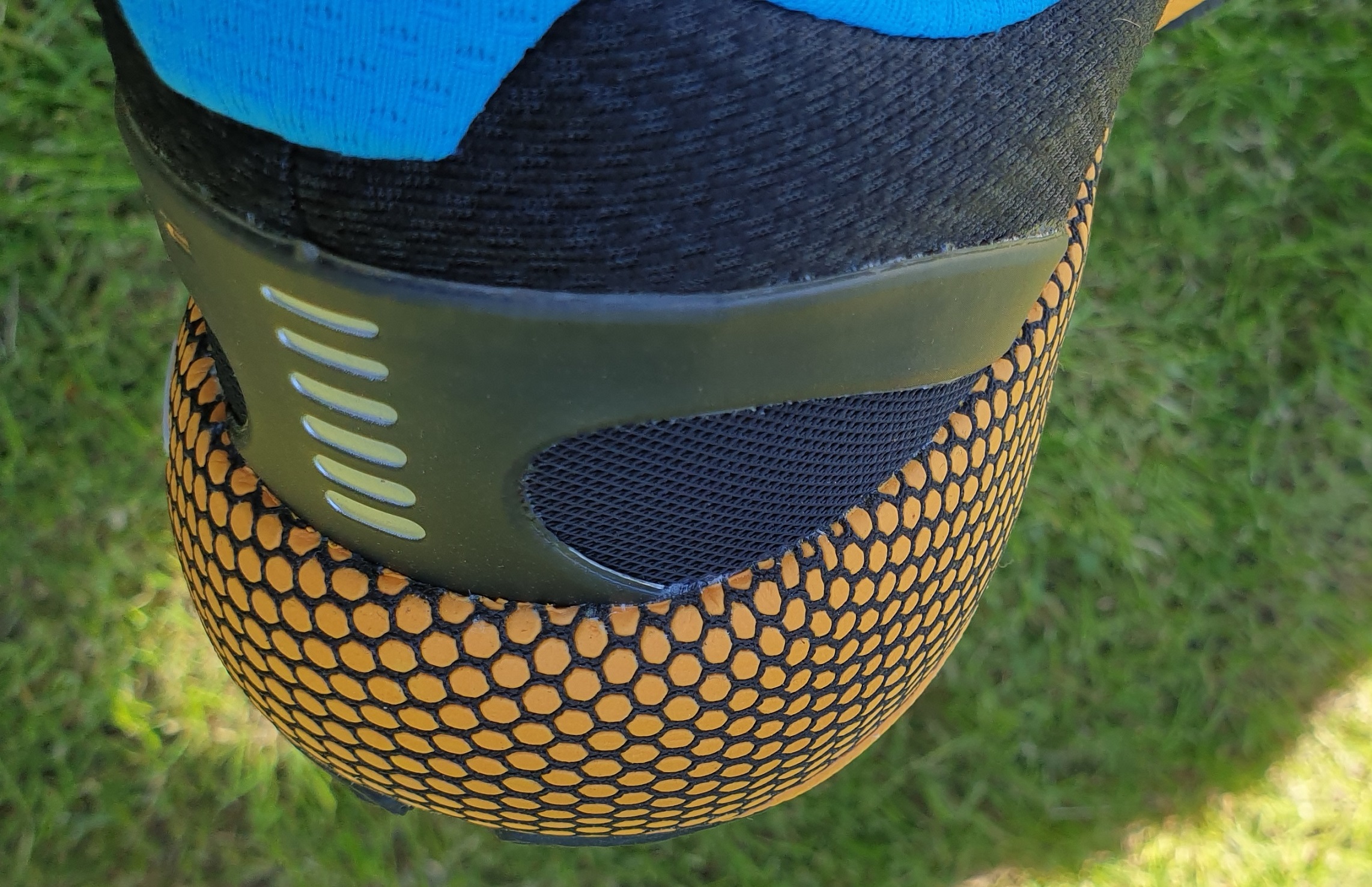 Under Armour - Hovr Machina 2