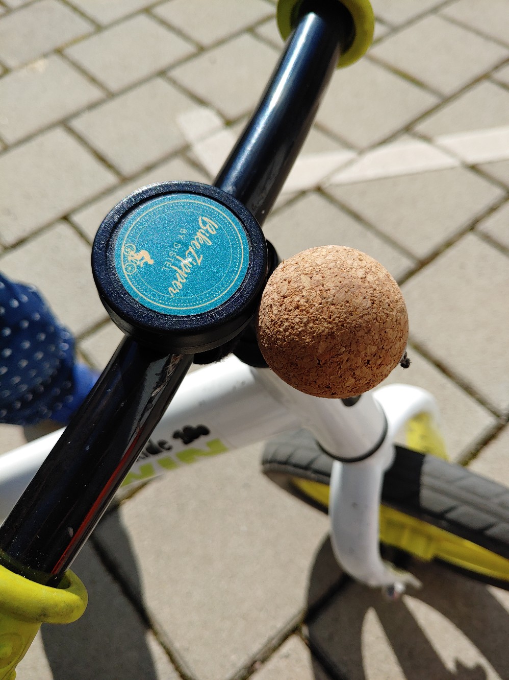 Bikezipper montiert am Lenker