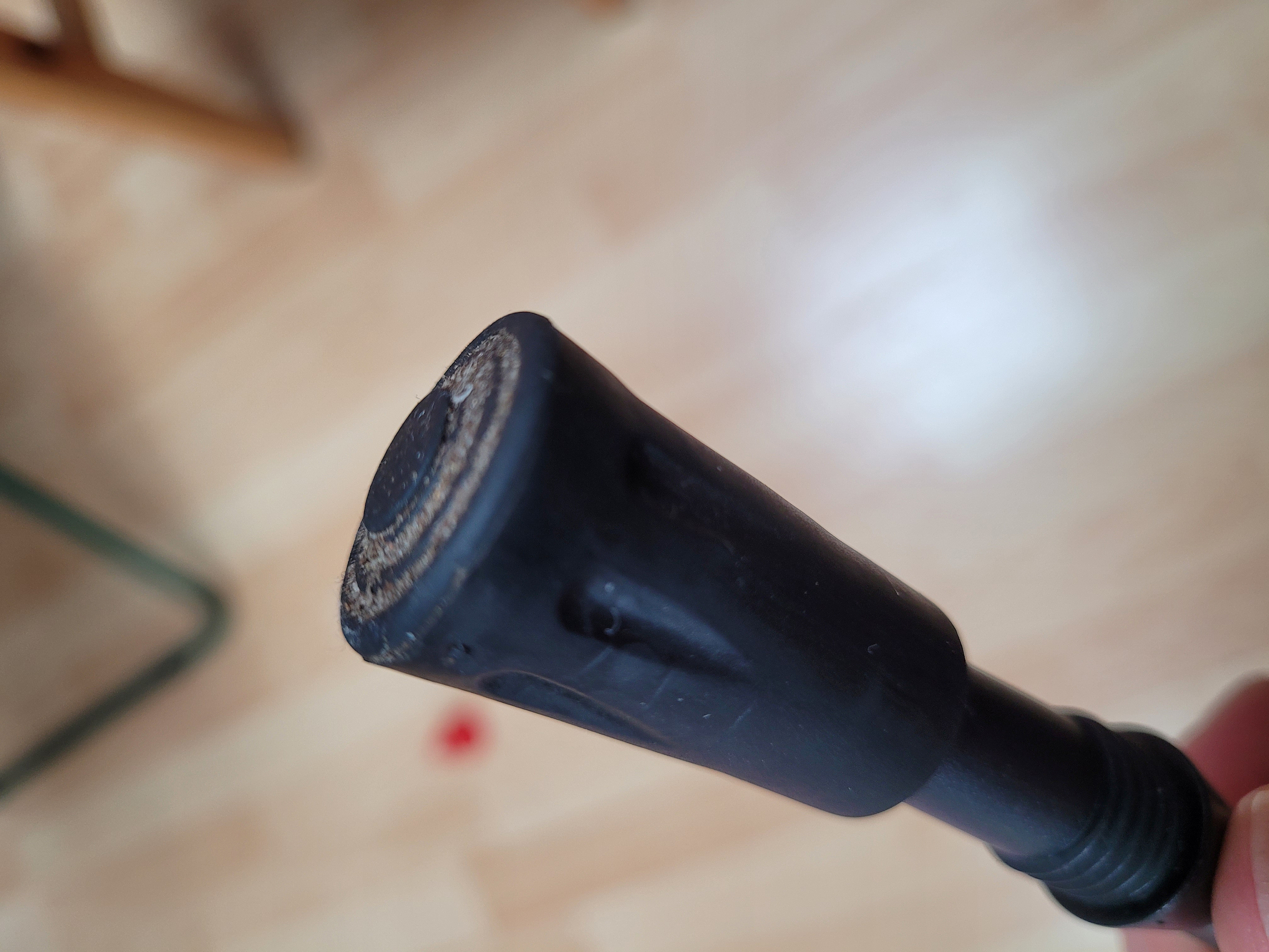 Der laute Bodendämpfer