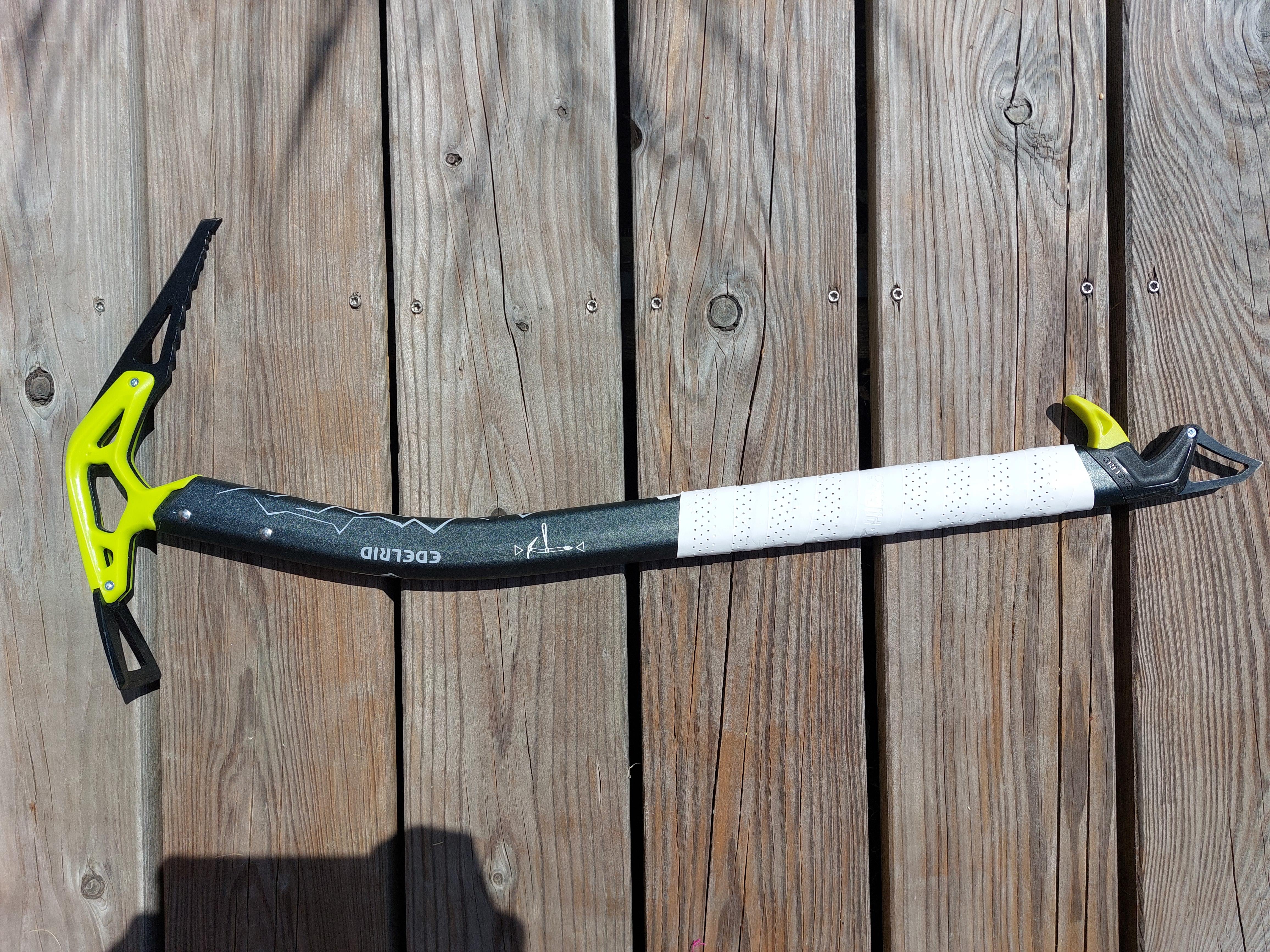 Pickel mit Tennisgriffband