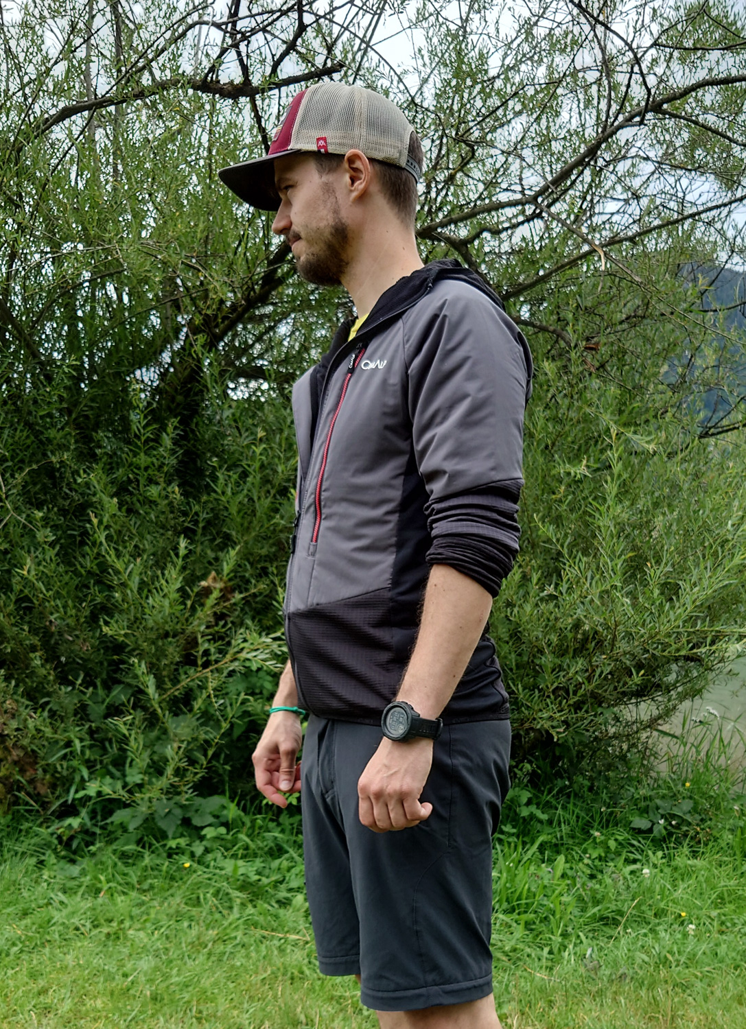 Angezogen