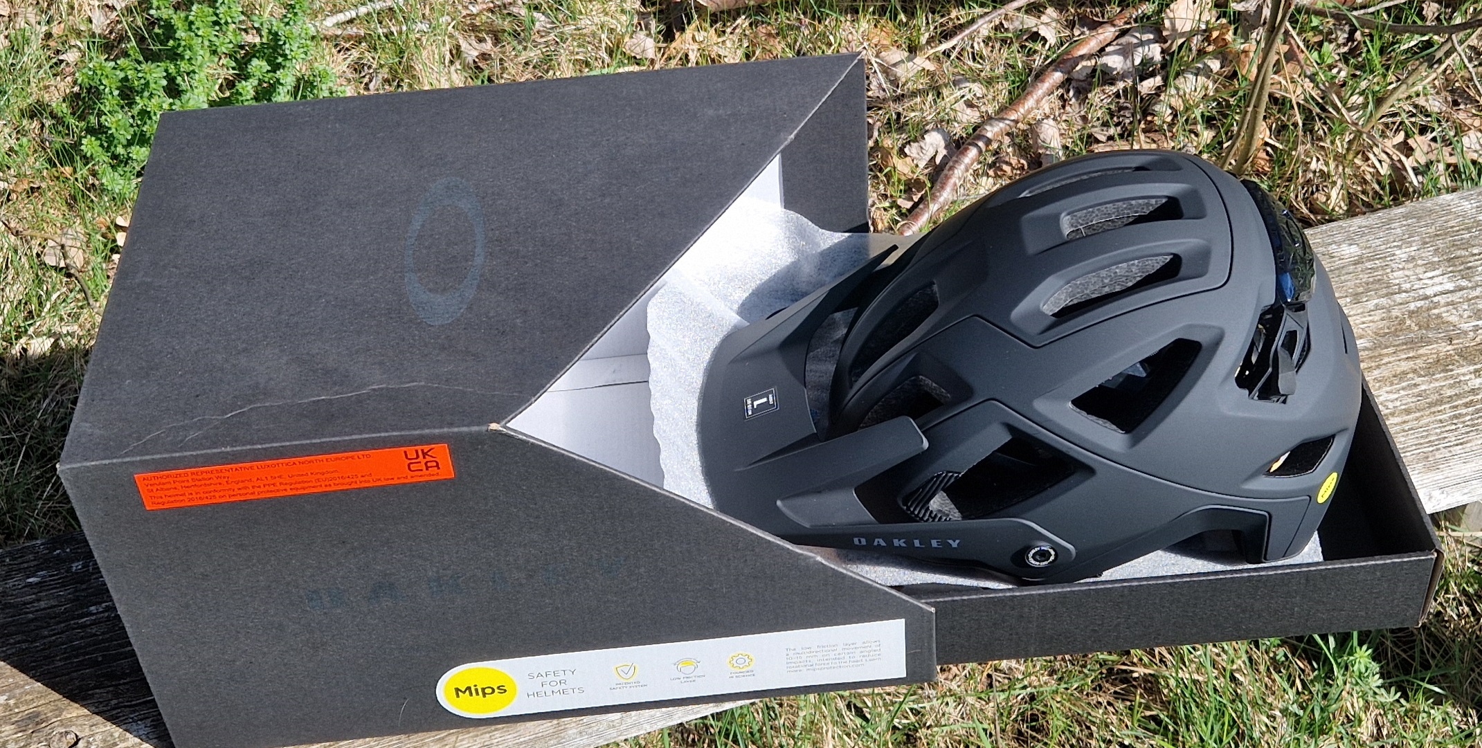Oakley - DRT5