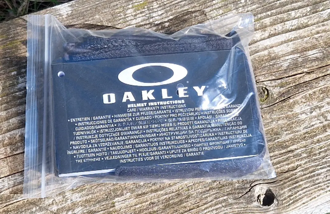 Oakley - DRT5