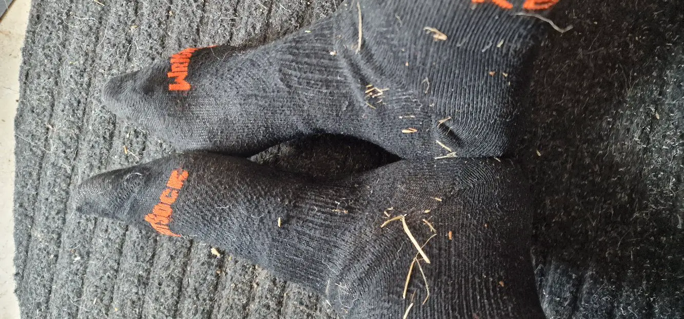 Und durch den Trichter gelangt einiges an Material in den Schuh. 