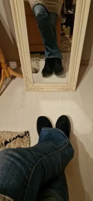 Schwarz passt zu jedem Look.