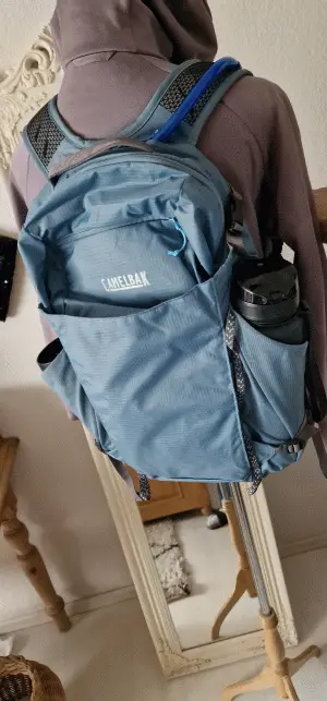 Der kompetente OUTSIDEstories-Test: Der Camelbak Rim Runner X28 Terra