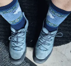 Der kompetente OUTSIDEstories-Test: Die Darn Tough Vanna Grizzle Wandersocken 