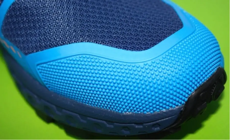 Laufschuh INOV-8 Roclite Ultra G 320