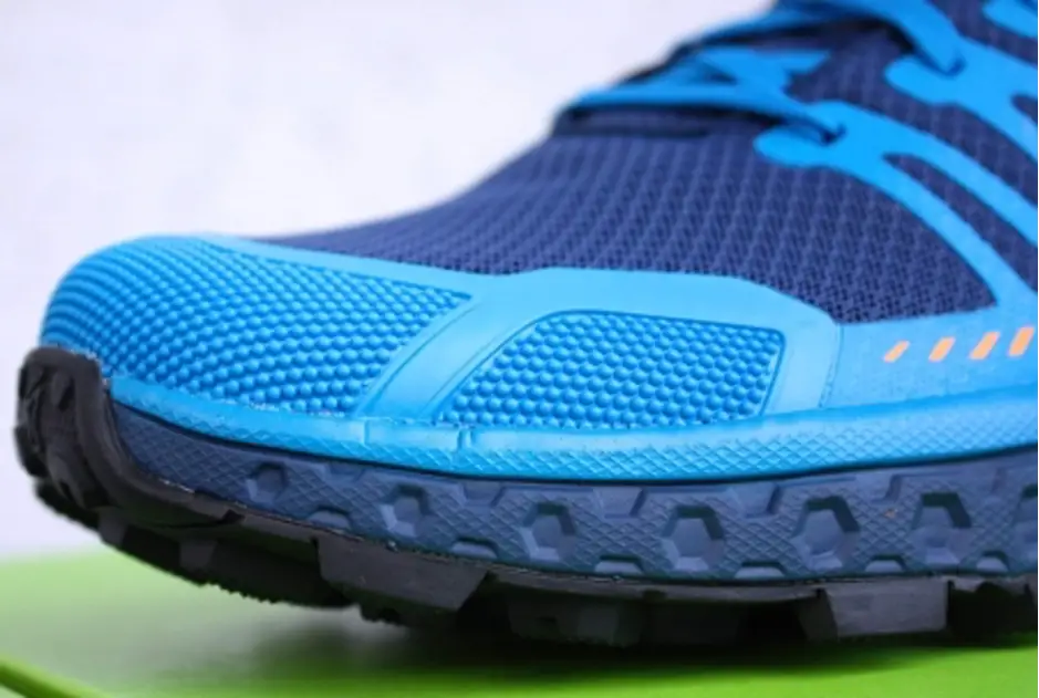 Laufschuh INOV-8 Roclite Ultra G 320