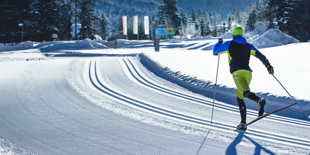 Der Unterschied zwischen klassichen Langlaufski und Skating