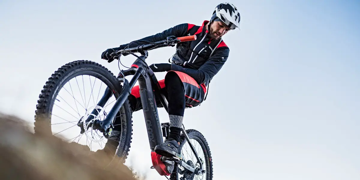 2_Warum es sich lohnt dein MTB regelmäßig vom Schmutz zu befreien_W19_L1Q0556b_VAUDE_Montafon_Attenberger_r-min