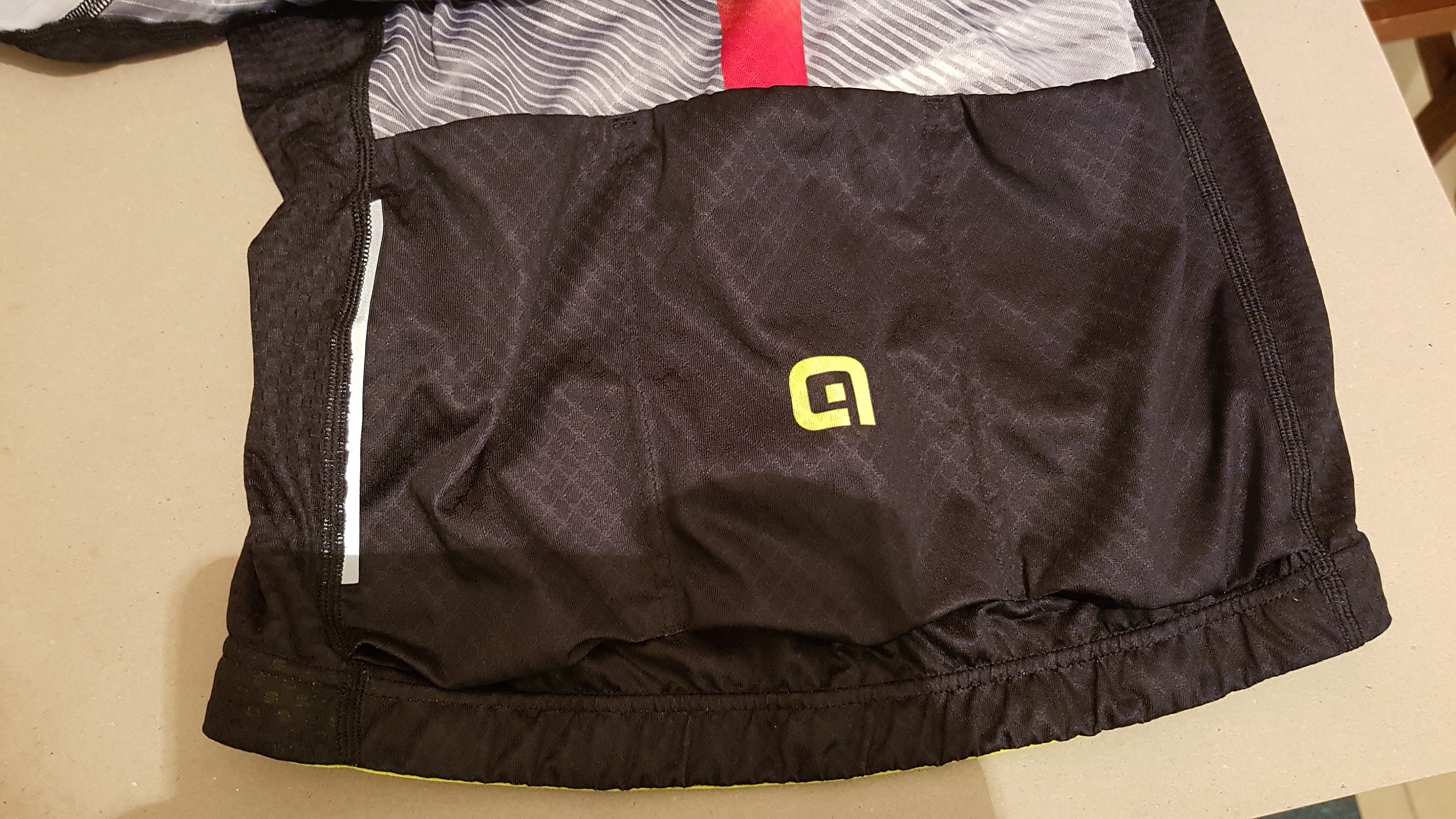 Taschen mit Reflektor links