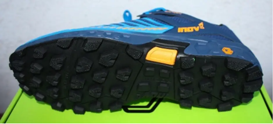 Laufschuh INOV-8 Roclite Ultra G 320