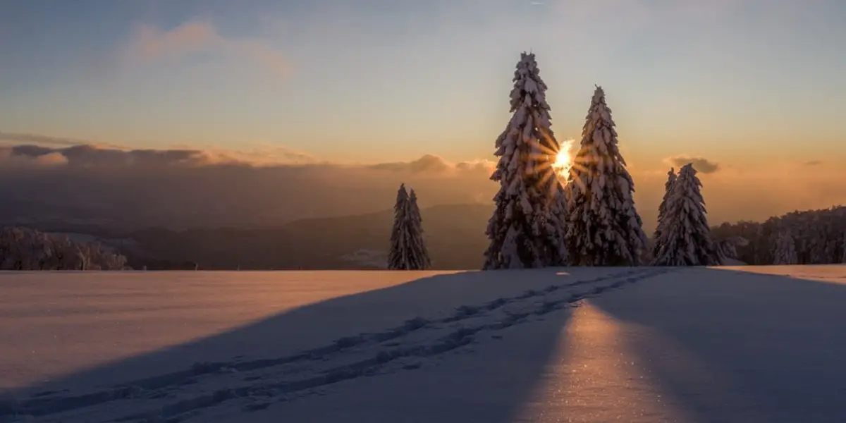 3_Taubenstein_ Nachtskitouren _Vergiss den beruflichen Alltag und lass dich beflügeln von diesen Momenten._hschmider