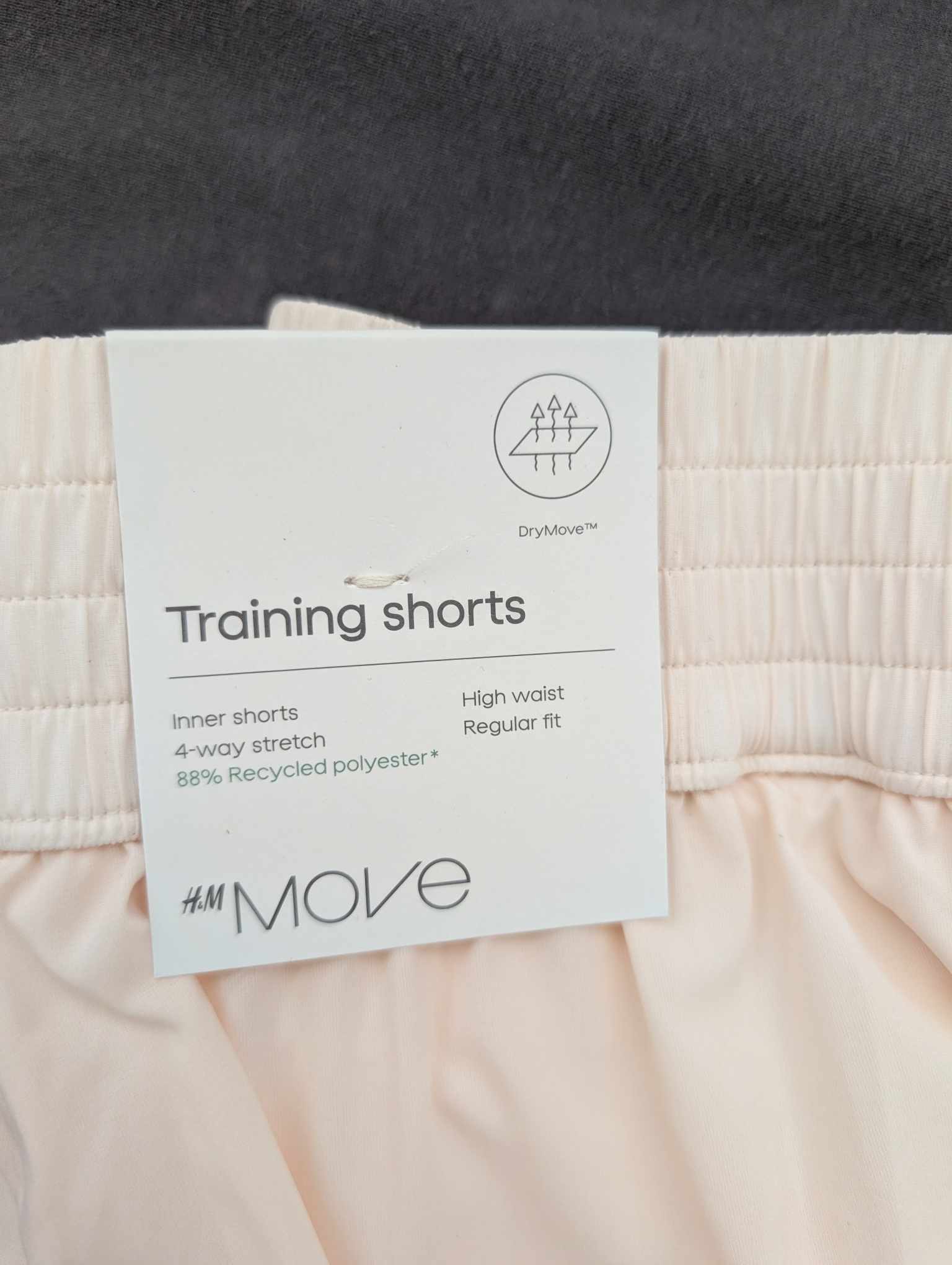 Der kompetente OUTSIDEstories-Test: Die leichte Laufshorts von H&M 