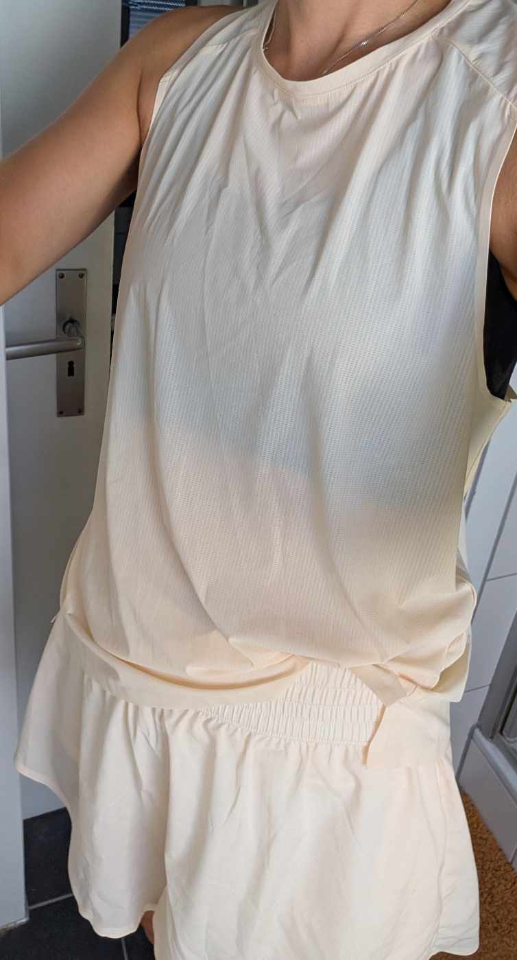 Der kompetente OUTSIDEstories-Test: leichtes Lauf-Top von H&M 