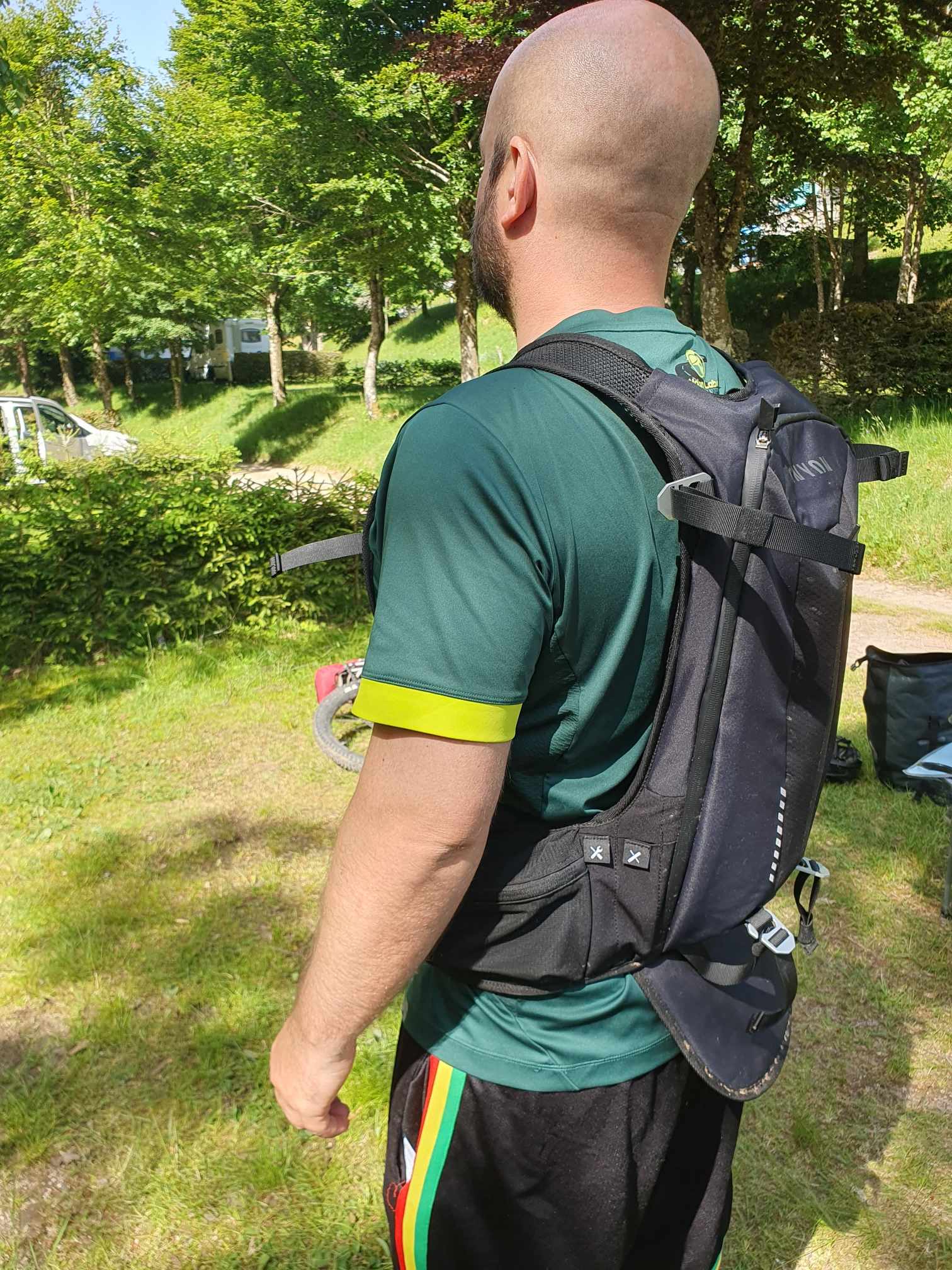 Der kompetente OUTSIDEstories-Test: Der Canyon MTB Rucksack mit D3O Protektor 