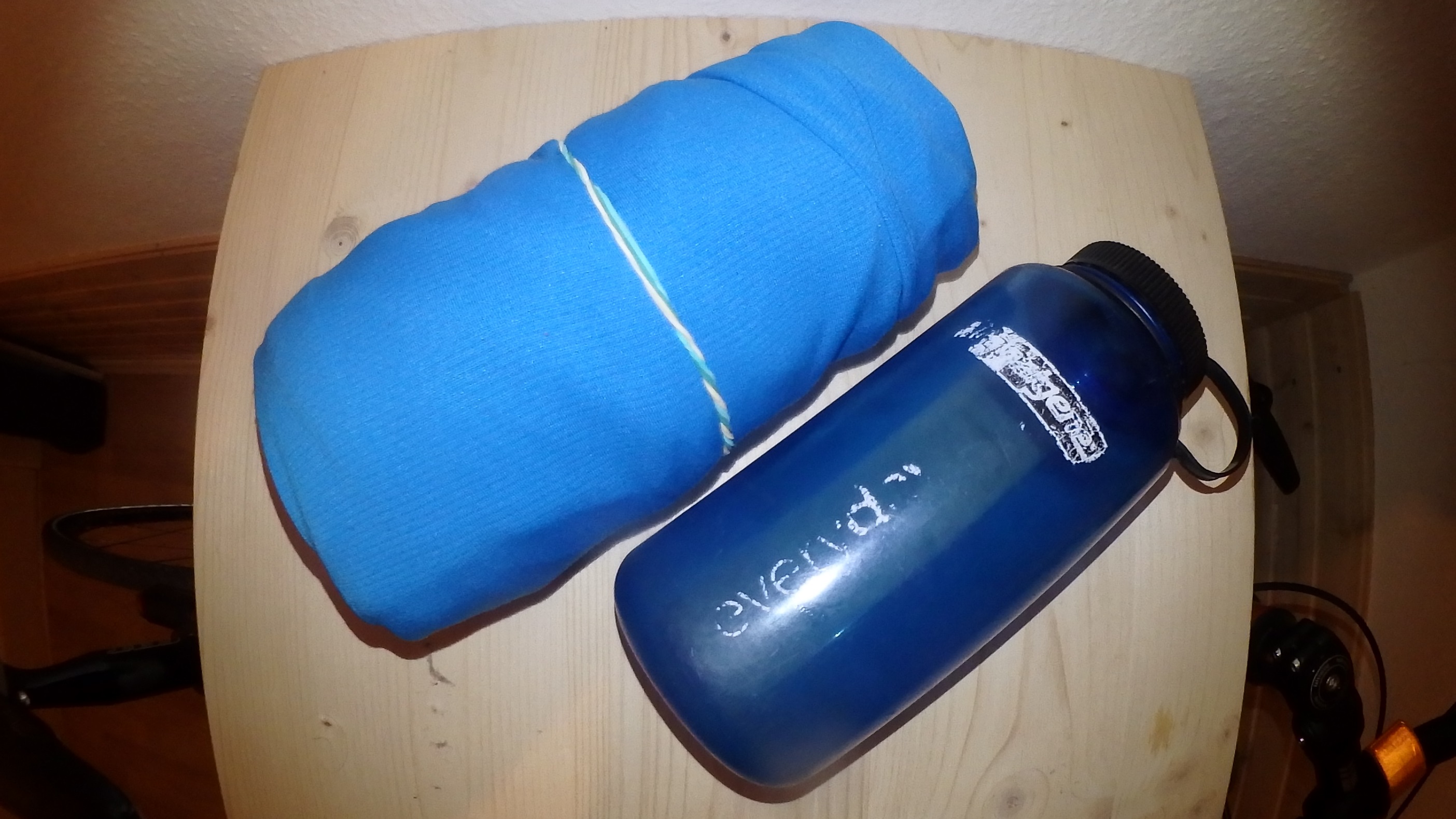 Größenvergleich mit Nalgene Flasche