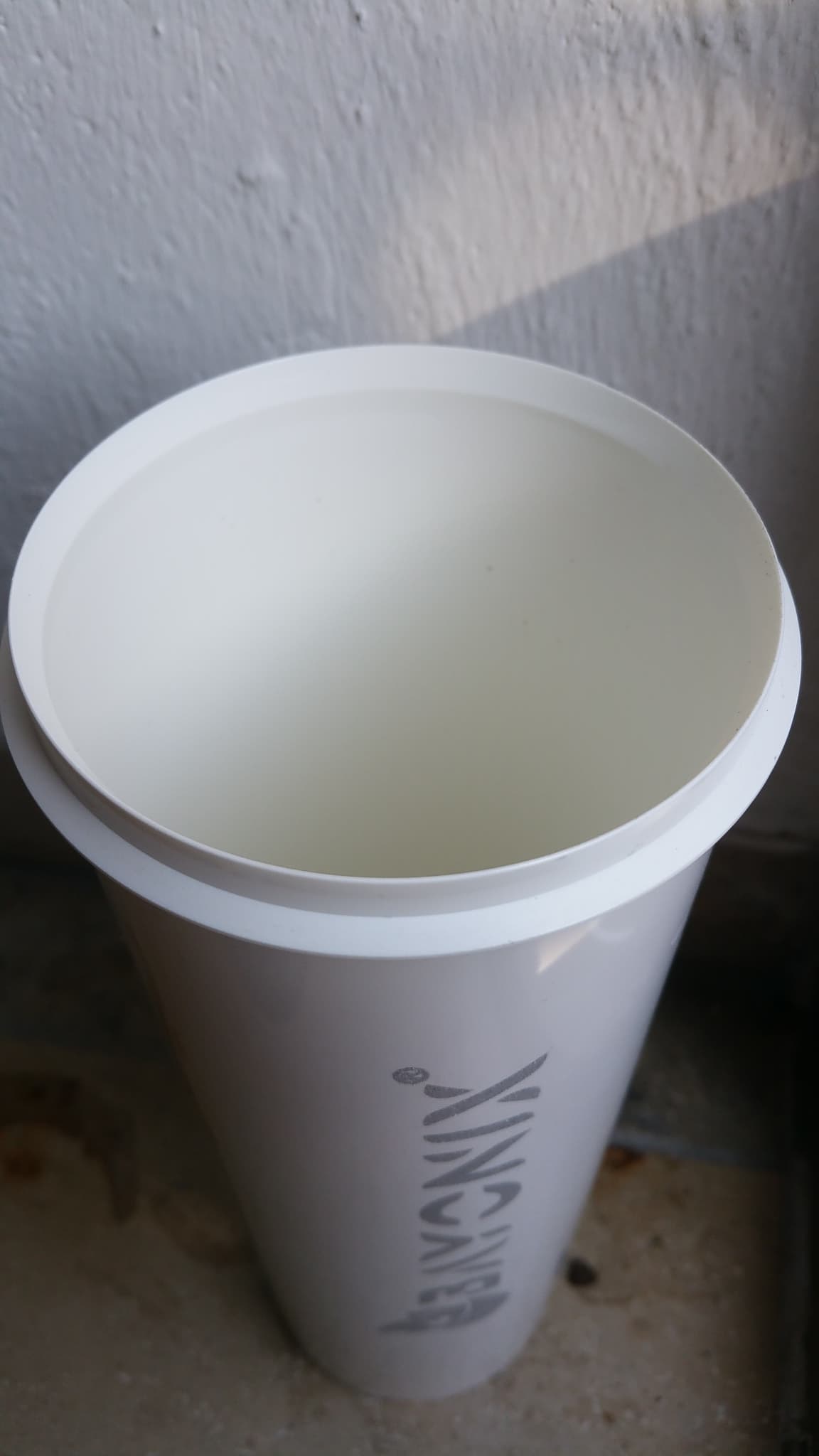 Flasche ohne Deckel Gewinde