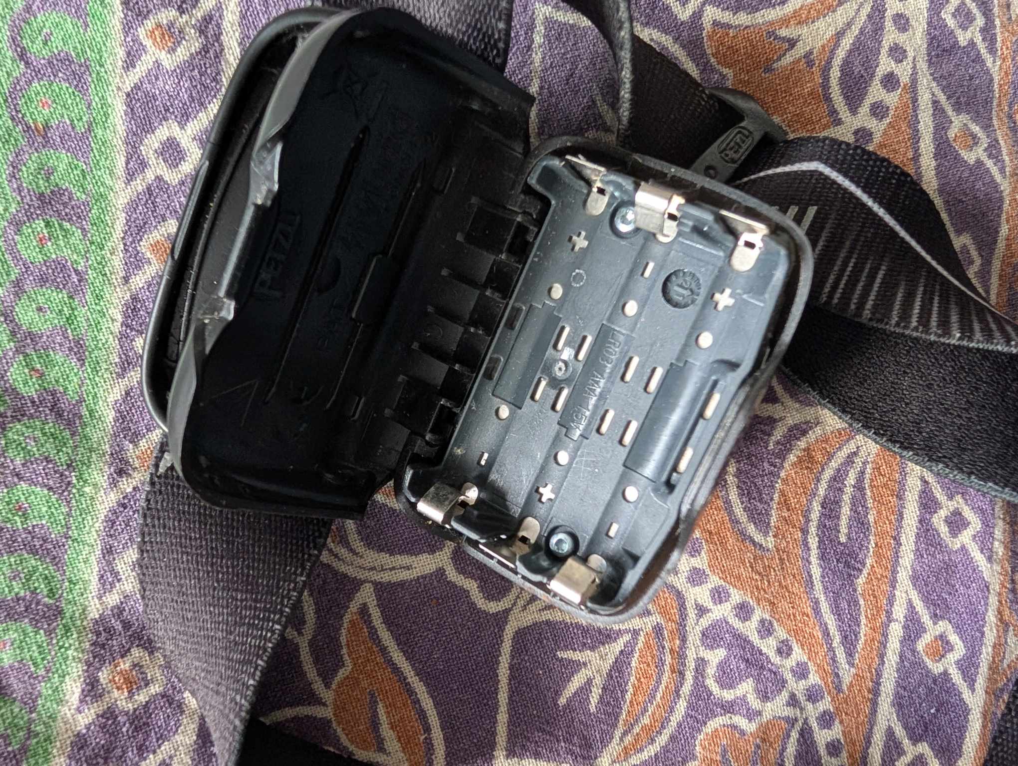 Der kompetente OUTSIDEstories-Test: Petzl Actik Core, Stirnlampe