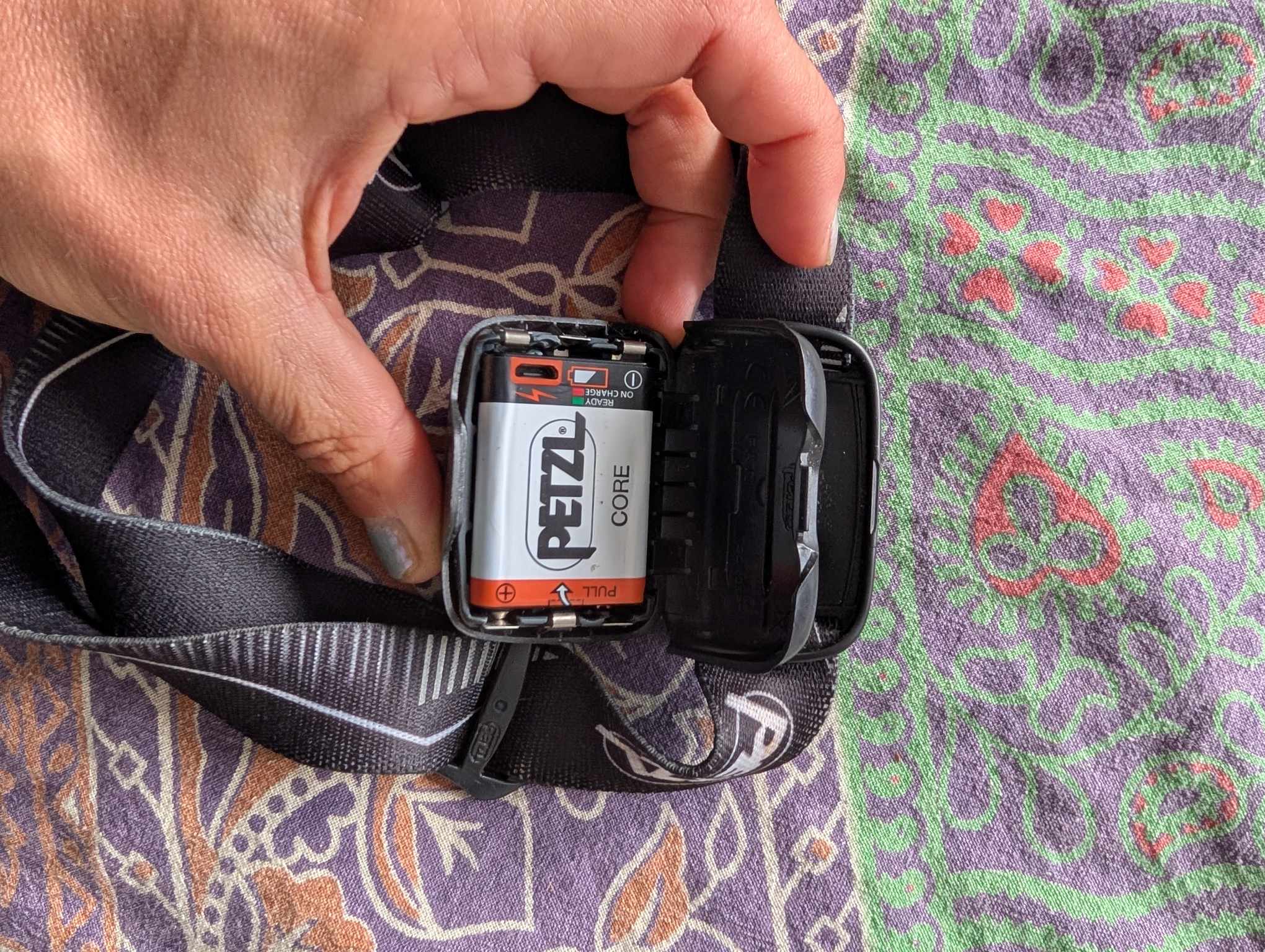 Der kompetente OUTSIDEstories-Test: Petzl Actik Core, Stirnlampe