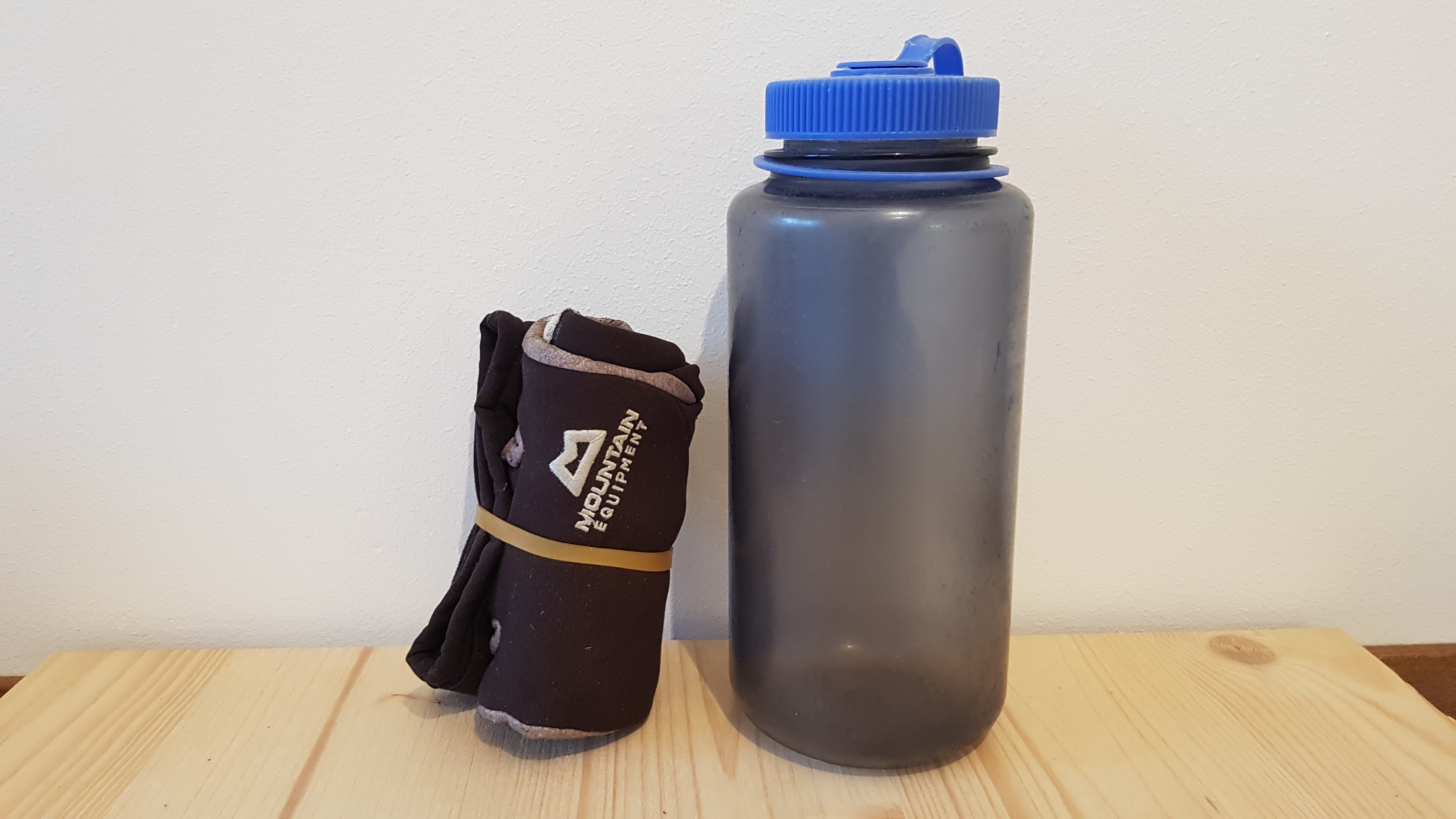 Größenvergleich mit Nalgene 1 L stehend