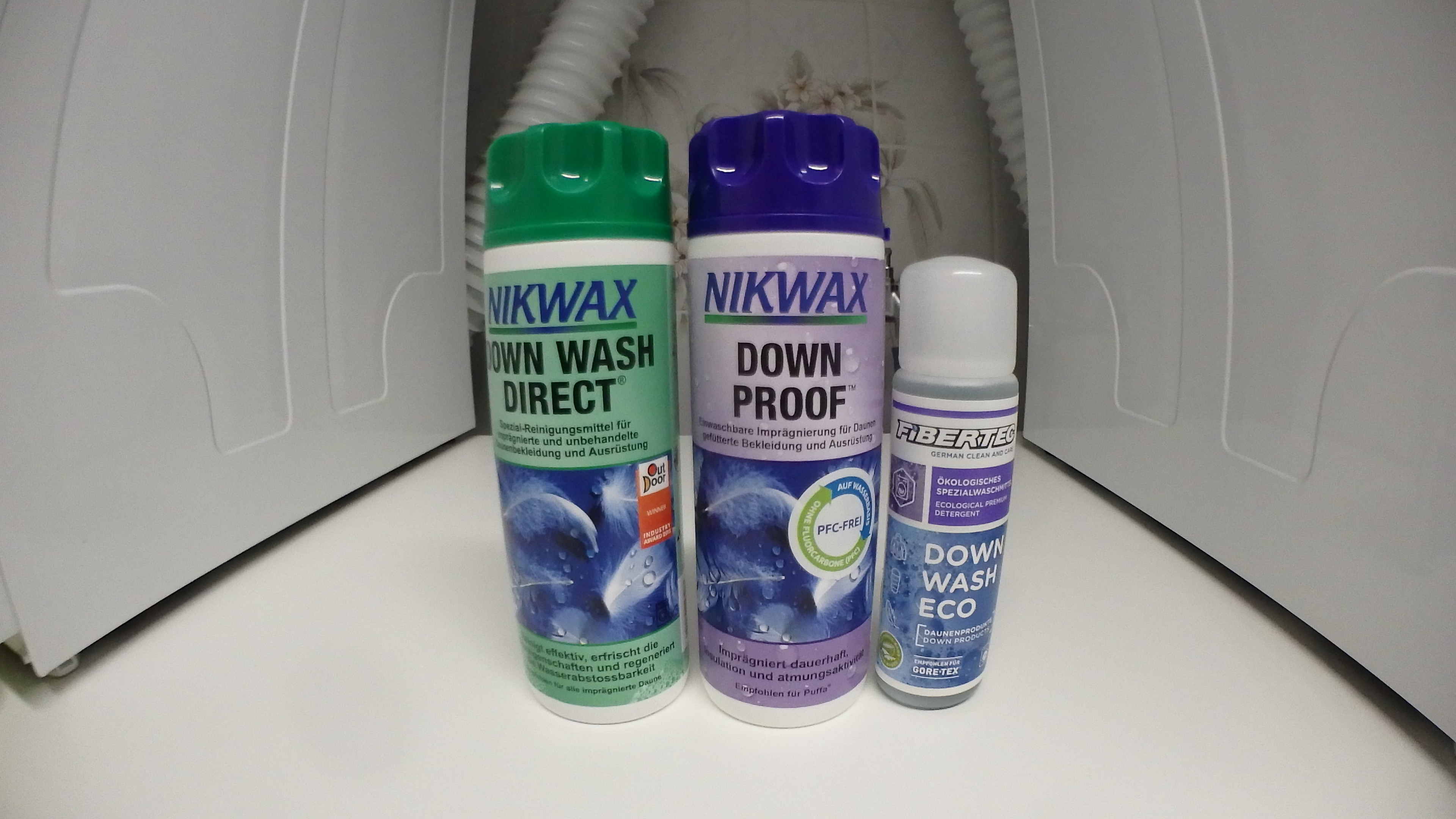 Down Wash Eco neben den Nikwax Produkten