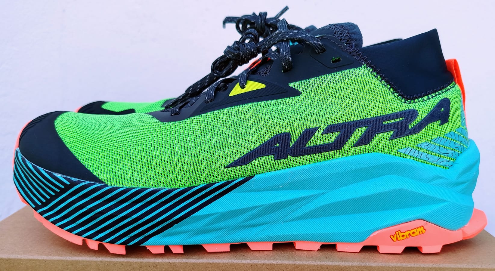 Altra Olympus 275 6