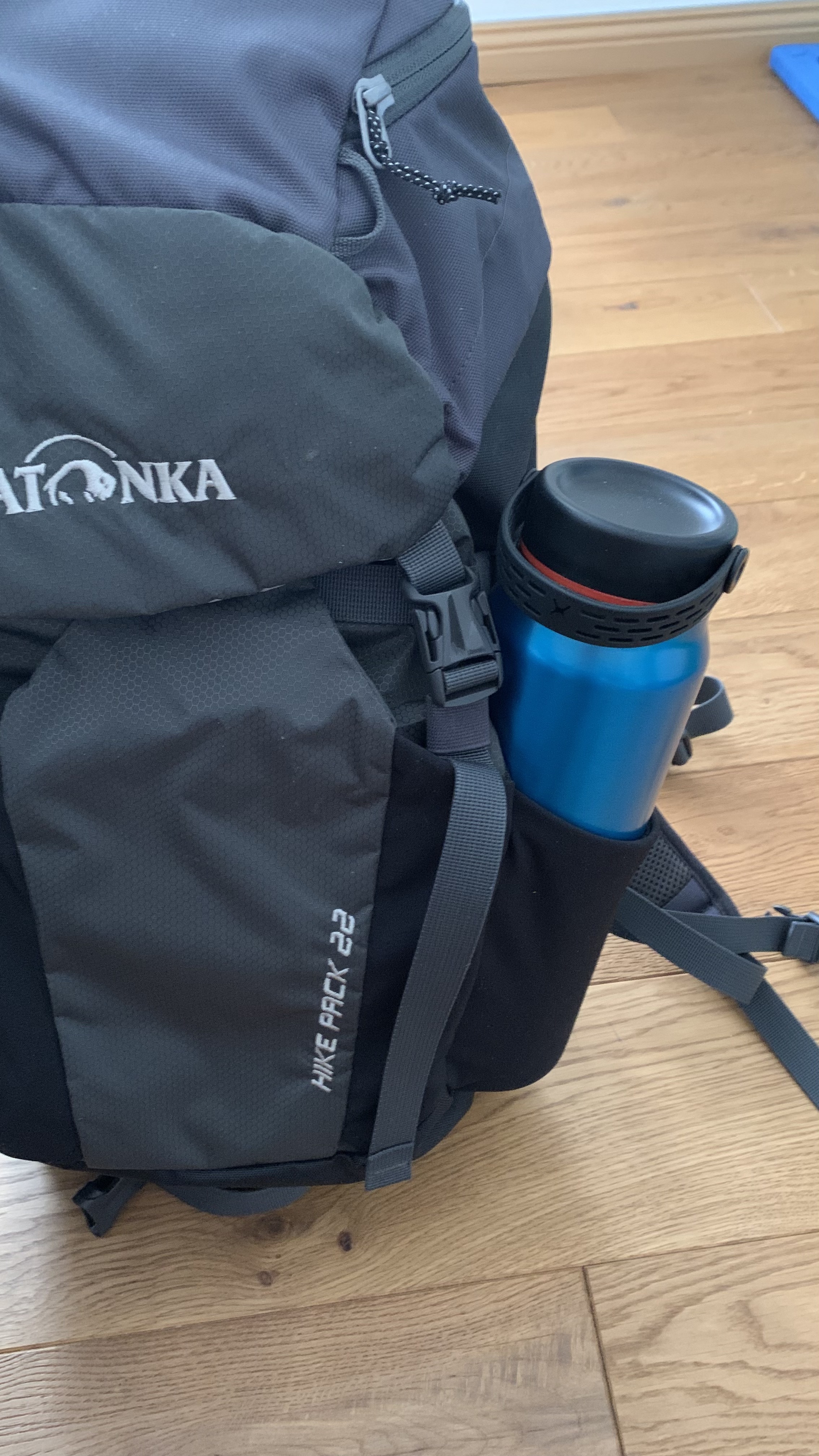 Flasche im Rucksack