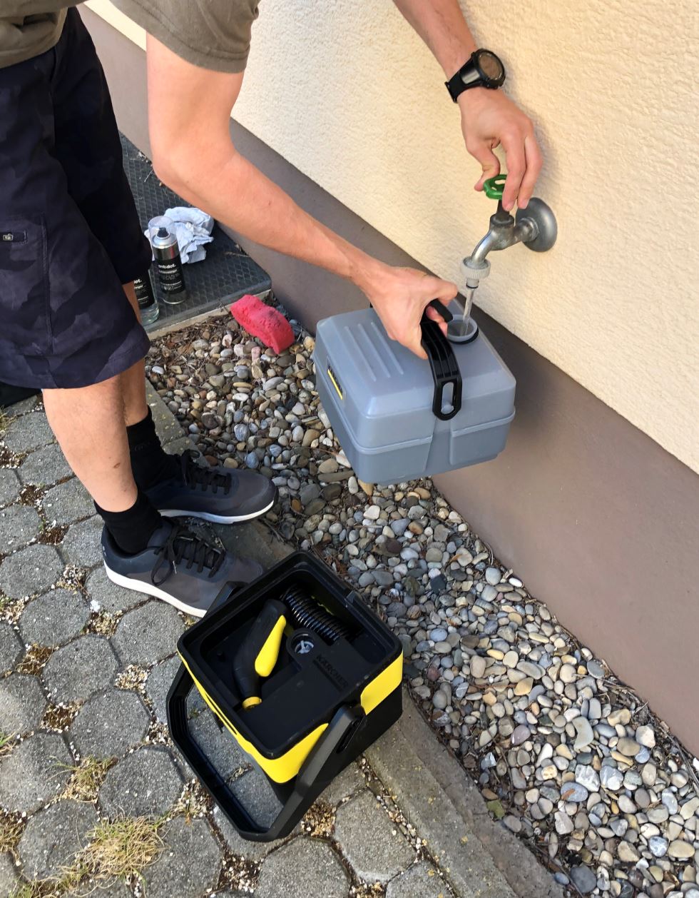 Tankbefüllung am Wasserhahn
